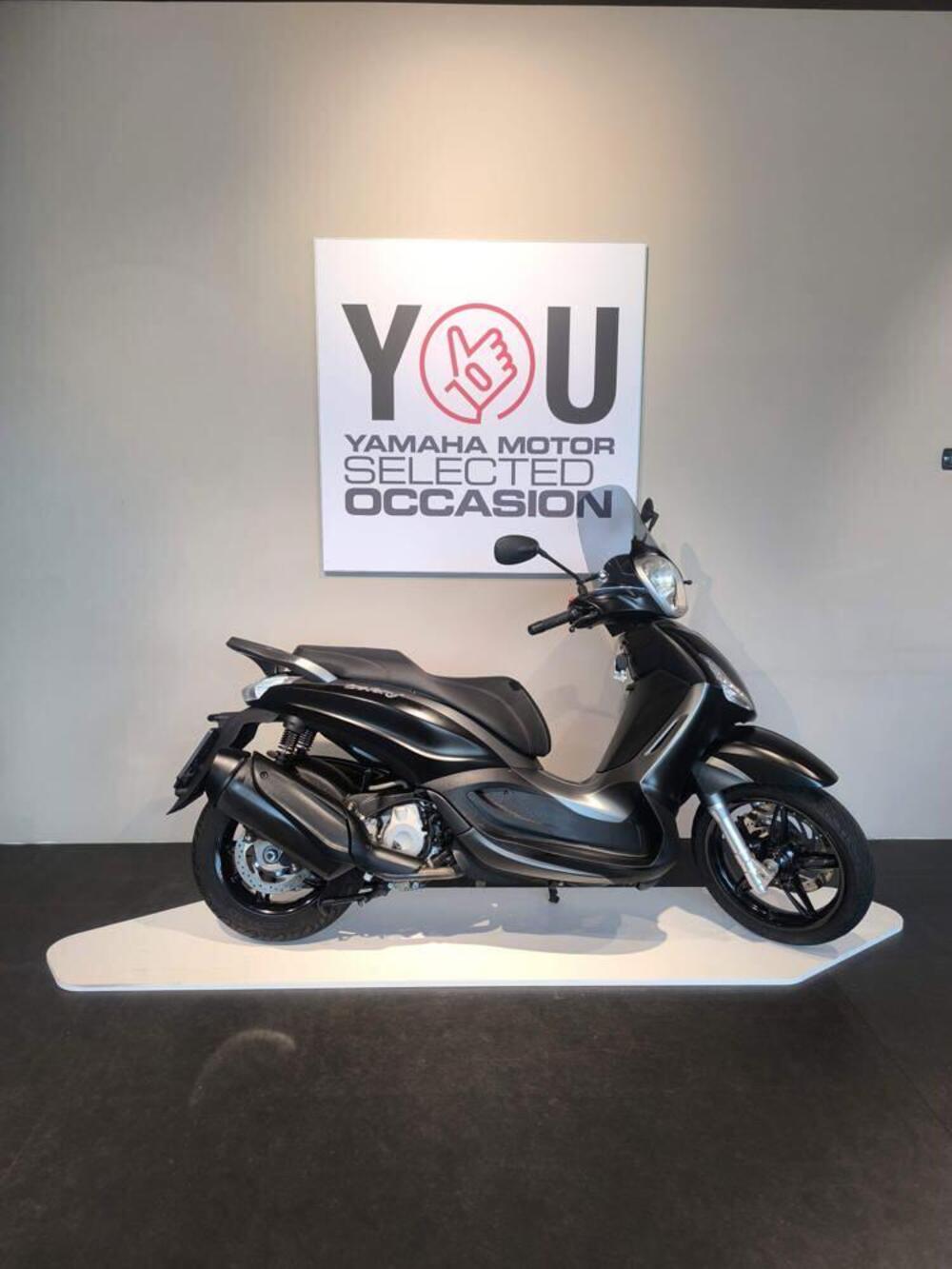 Piaggio Beverly 350 SportTouring ie ABS (2011 - 17)