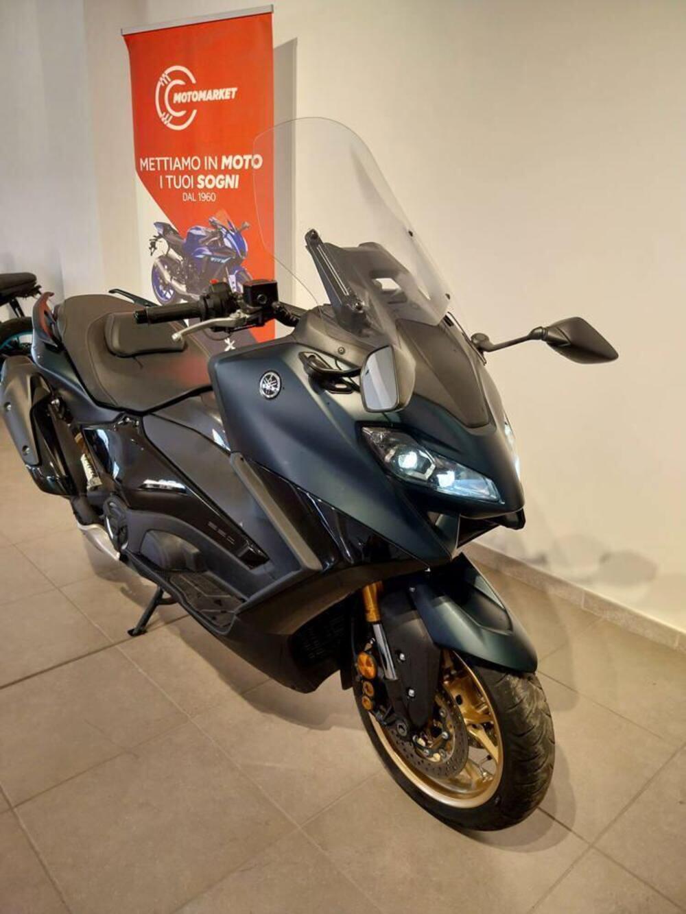 Yamaha T-Max 560 (2022 - 24) (4)