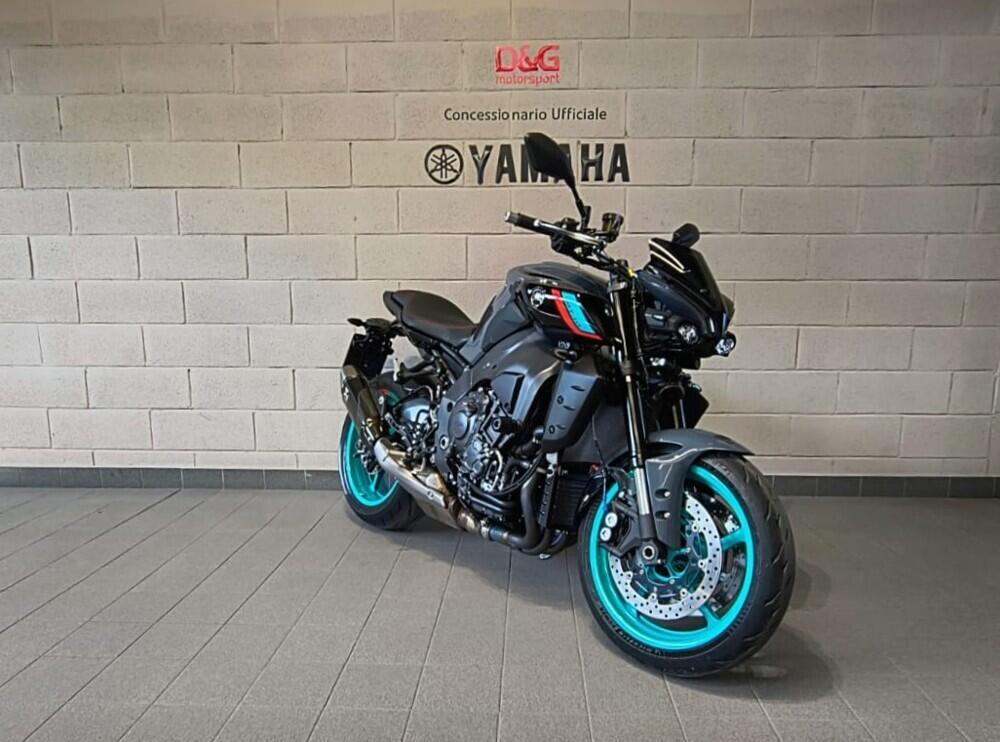 Yamaha MT-10 (2022 - 26) (2)