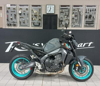 Yamaha MT-09 (2021 - 23) usata