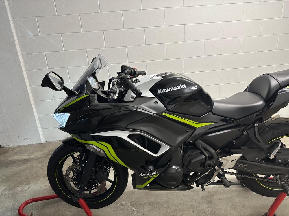 Kawasaki Ninja 650 (2021 - 24) (3)