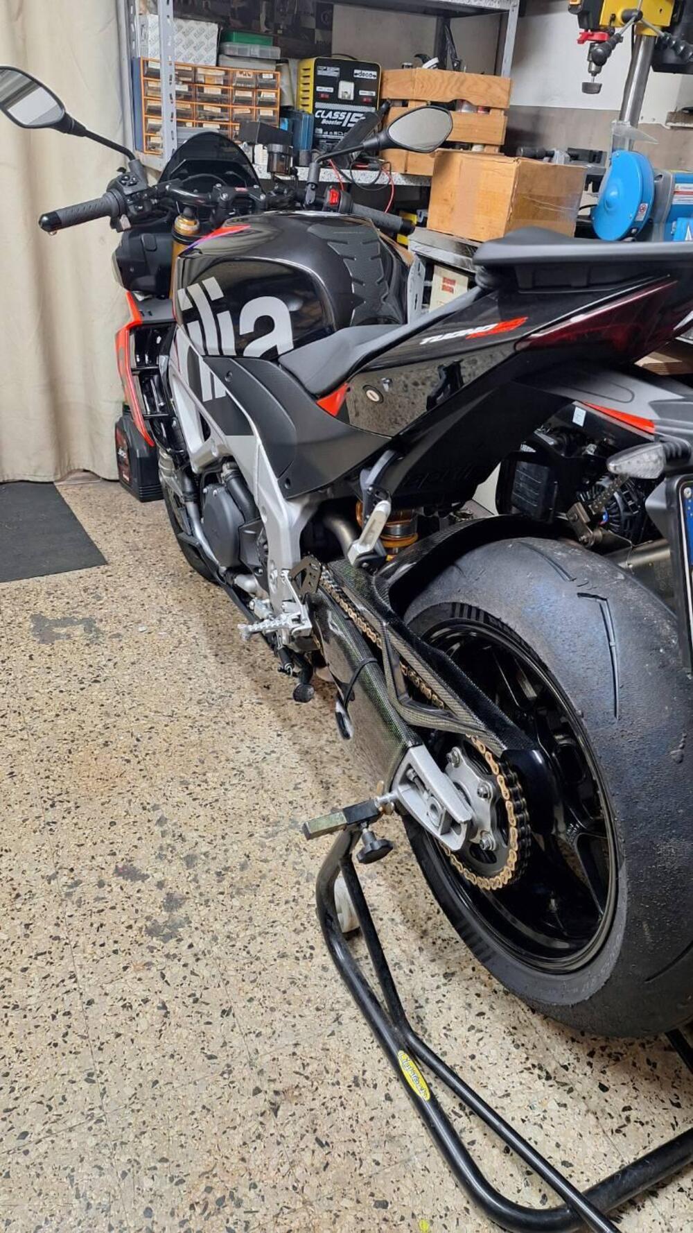 Aprilia Tuono V4 Factory (2021 - 24) (3)