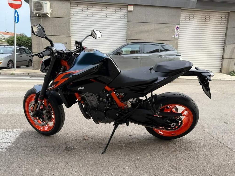 KTM 890 Duke R (2022 - 23) (7)