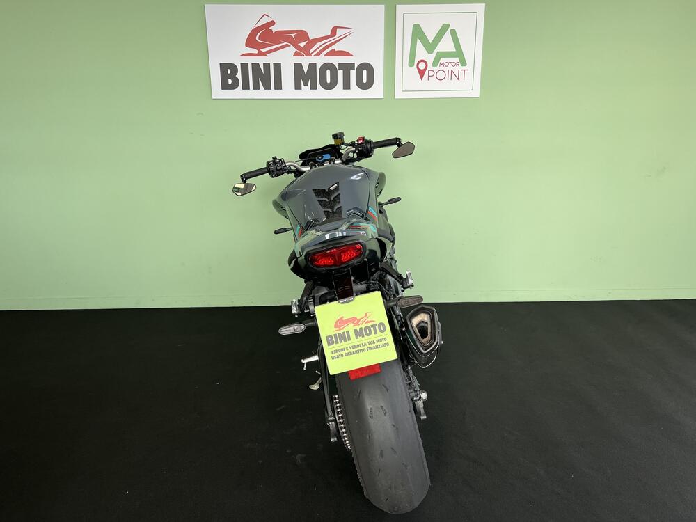 Yamaha MT-10 (2022 - 26) (7)