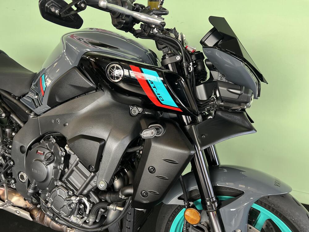 Yamaha MT-10 (2022 - 26) (13)