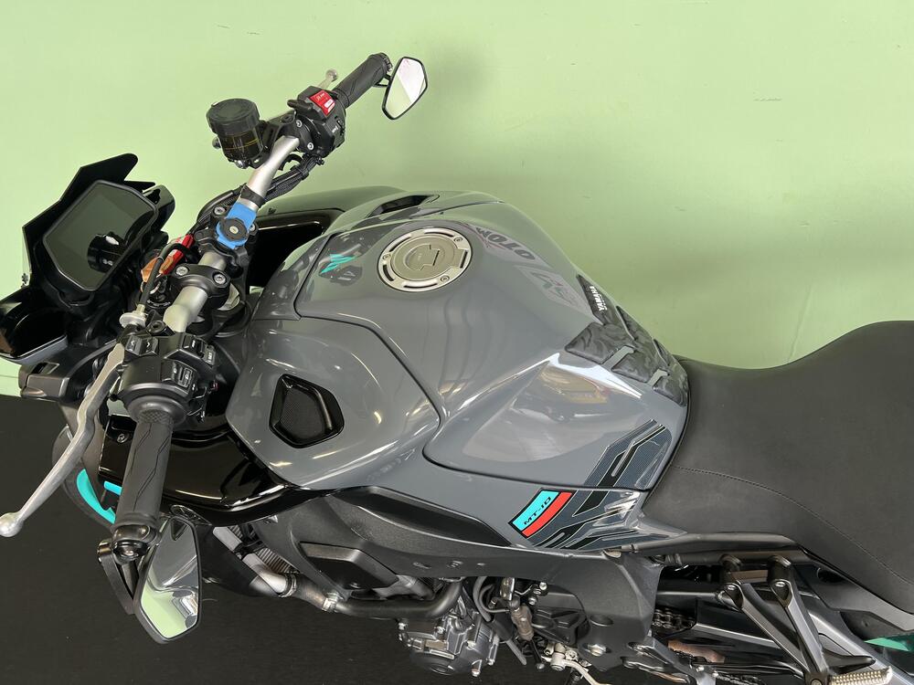 Yamaha MT-10 (2022 - 26) (18)
