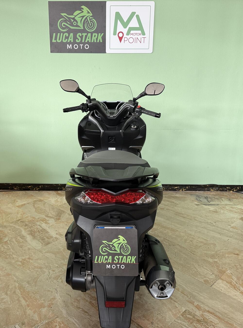 Kawasaki J 300 (2017 - 21) (3)