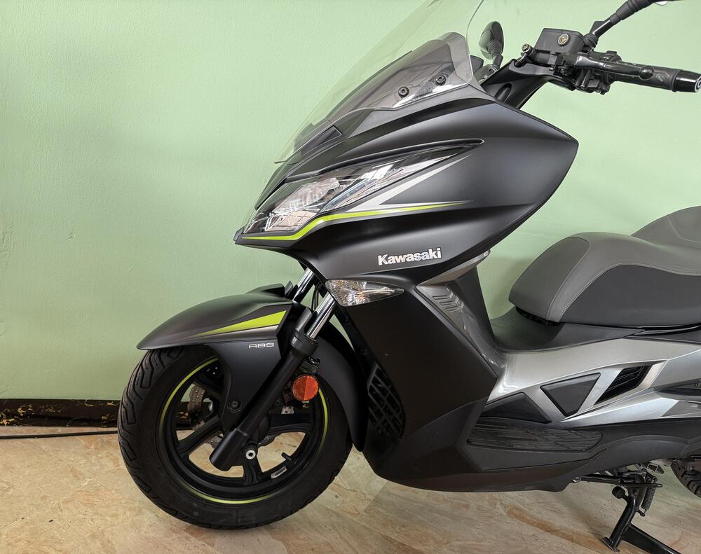 Kawasaki J 300 (2017 - 21) (7)