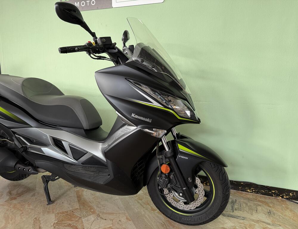 Kawasaki J 300 (2017 - 21) (9)