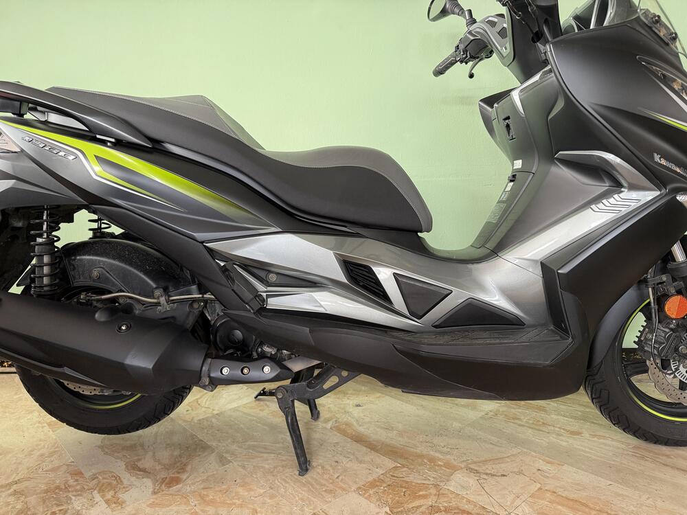 Kawasaki J 300 (2017 - 21) (10)