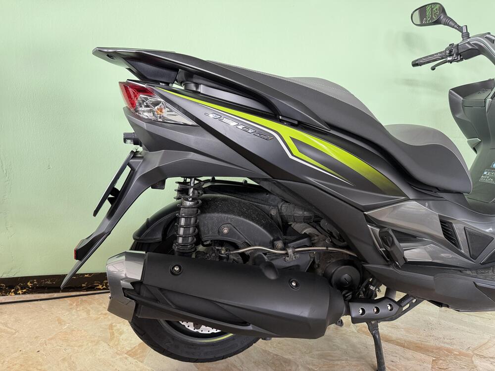 Kawasaki J 300 (2017 - 21) (11)