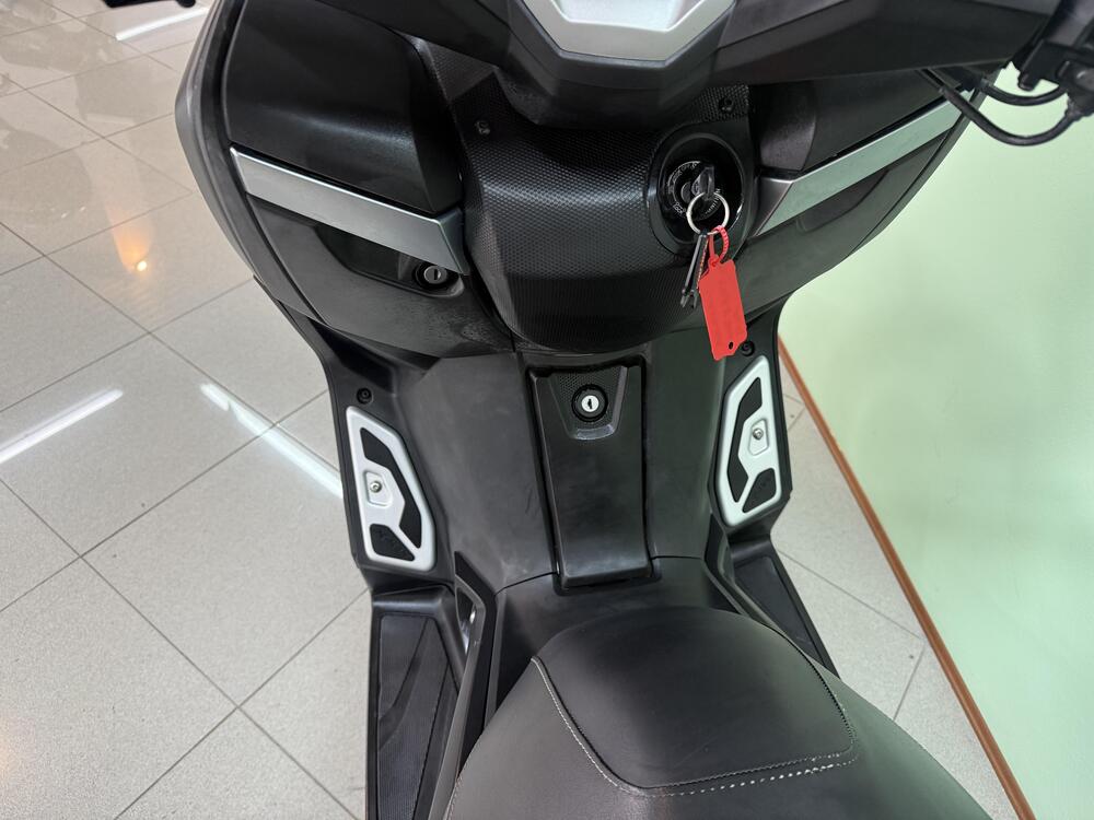 Yamaha X-Max 400 ABS (2013 - 16) (9)