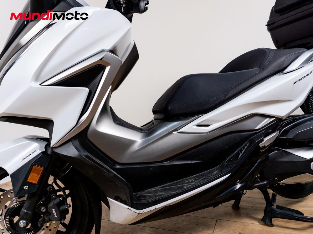 Honda Forza 350 (2025 - 26) (9)