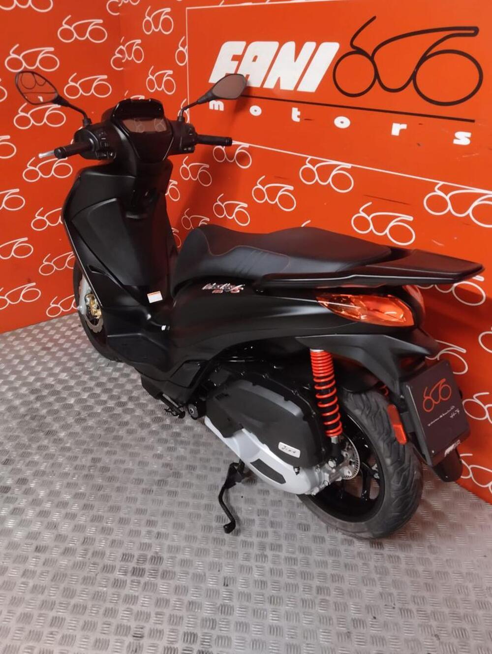 Piaggio Medley 125 S ABS (2021 - 24) (4)