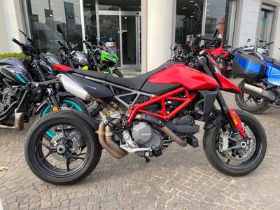 Ducati Hypermotard 950 (2022 - 25) usata