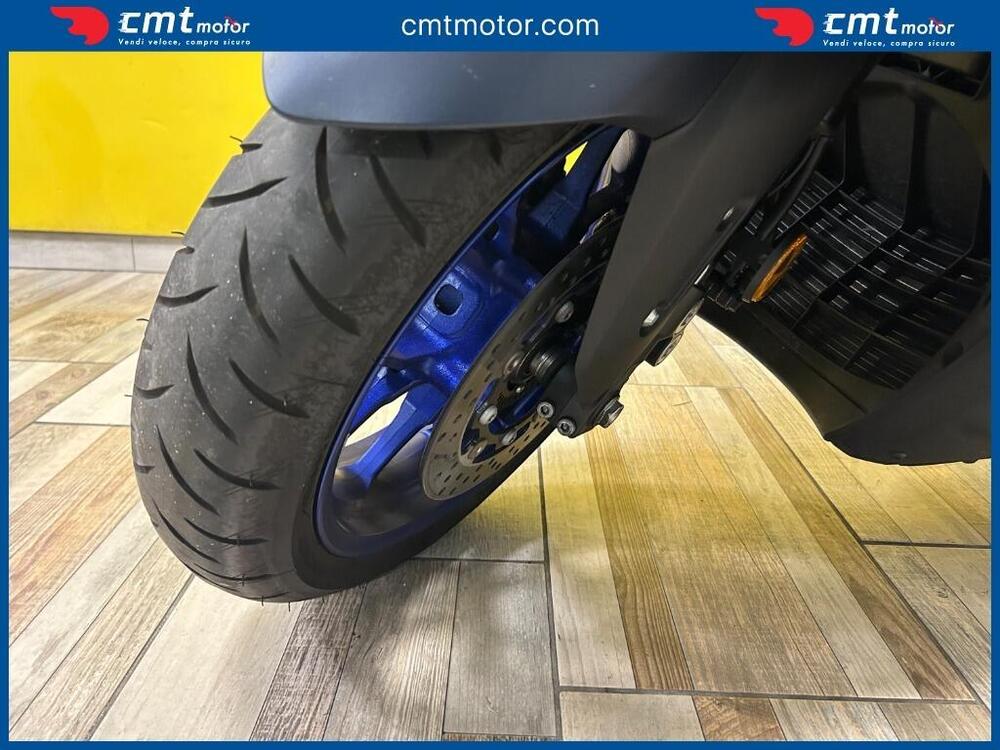 Yamaha T-Max 560 (2022 - 24) (7)