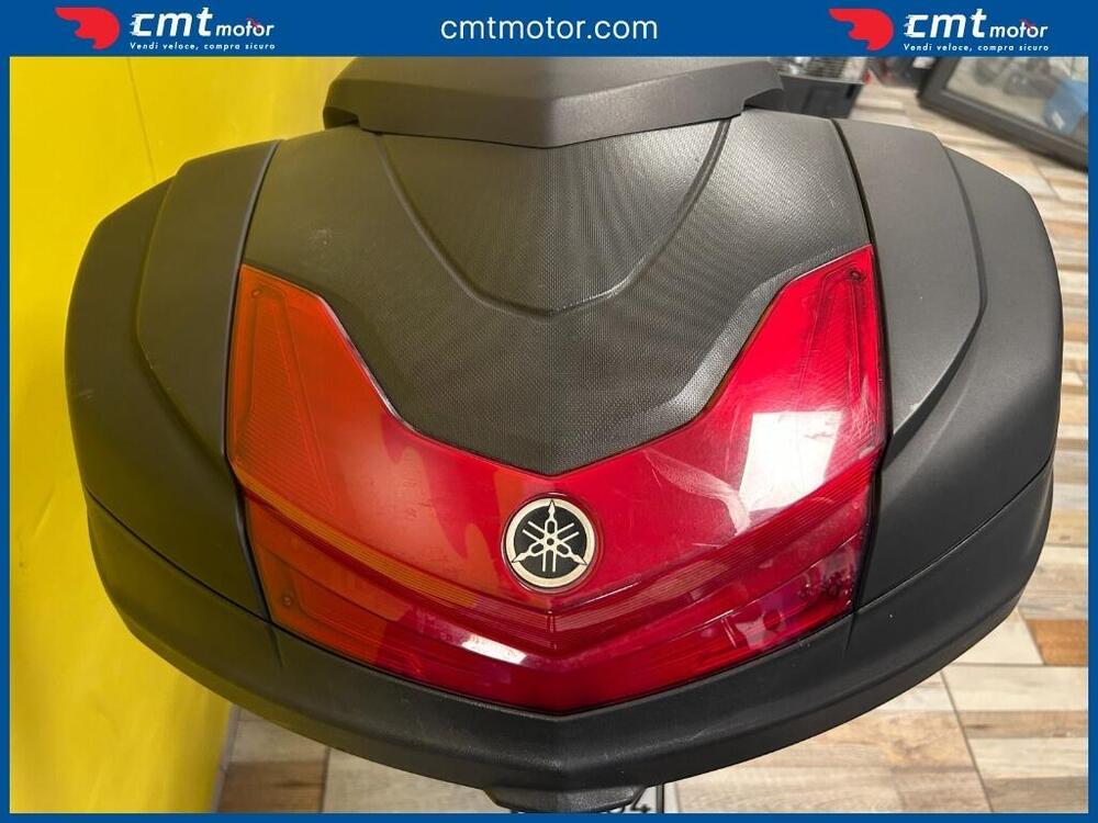 Yamaha T-Max 560 (2022 - 24) (8)