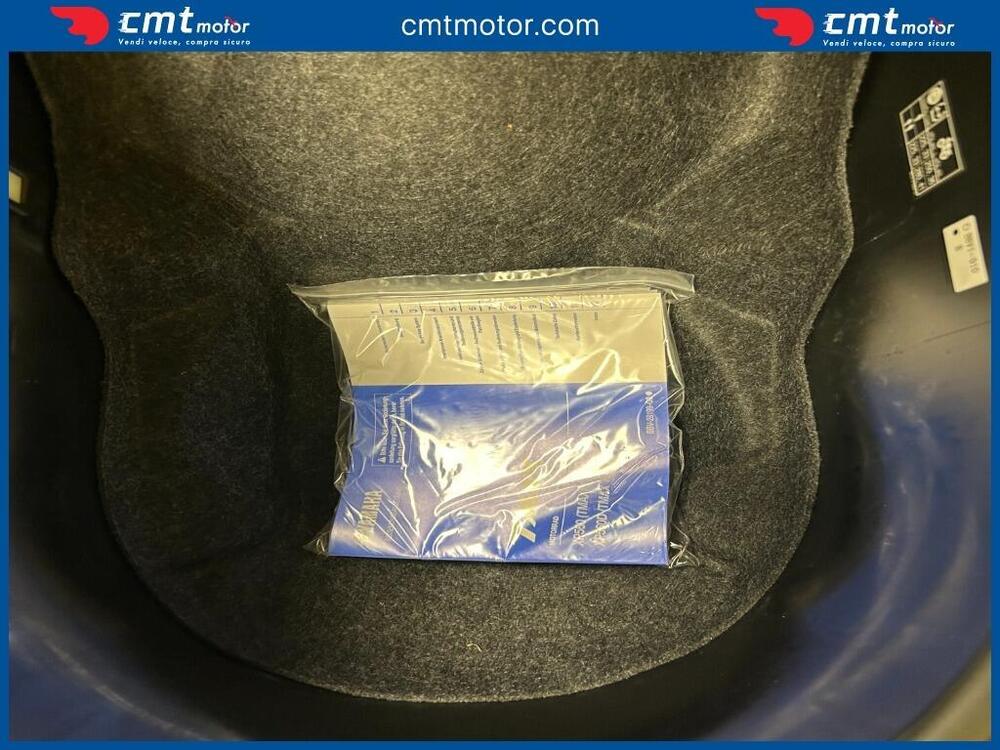 Yamaha T-Max 560 (2022 - 24) (9)