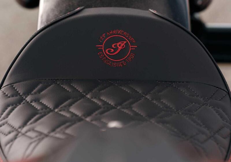 Indian Scout 1250 Scout 1250 Bobber 125th Anniversary Edition (2026) (9)
