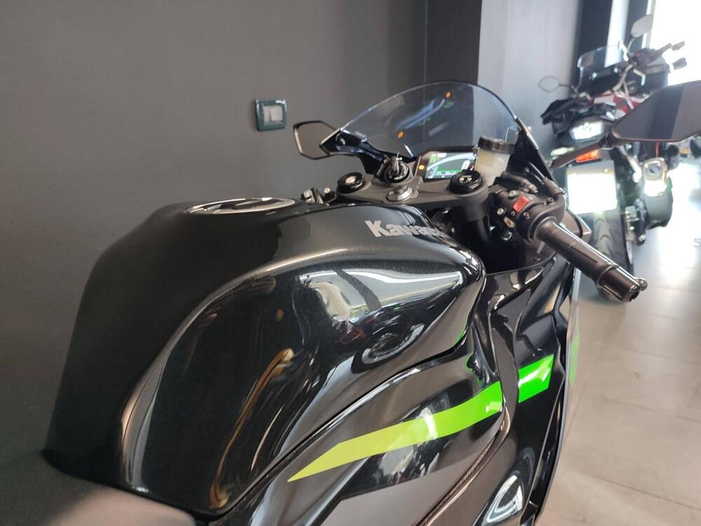 Kawasaki Ninja 636 ZX-6R (2024 - 26) (5)