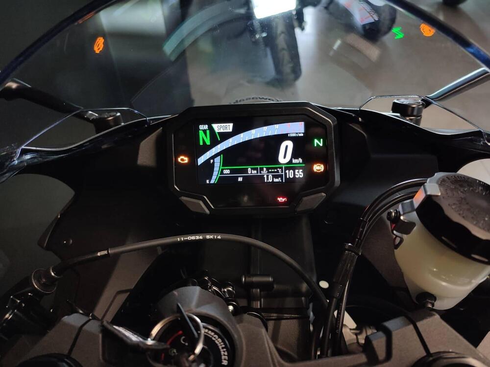 Kawasaki Ninja 636 ZX-6R (2024 - 26) (6)