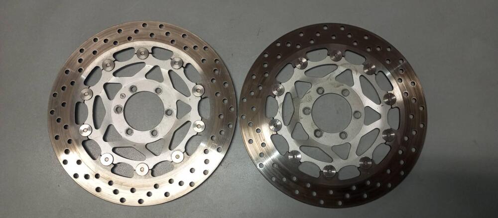 DISCHI FRENO ANTERIORI FLOTTANTI (3)