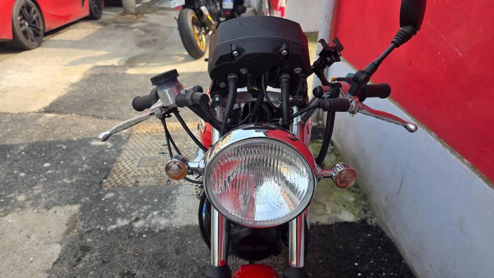 Moto Guzzi V35 Imola (9)