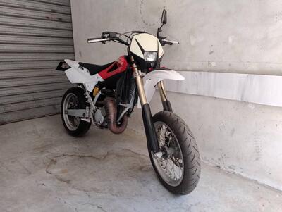 Husqvarna SM 125 (2007) usata