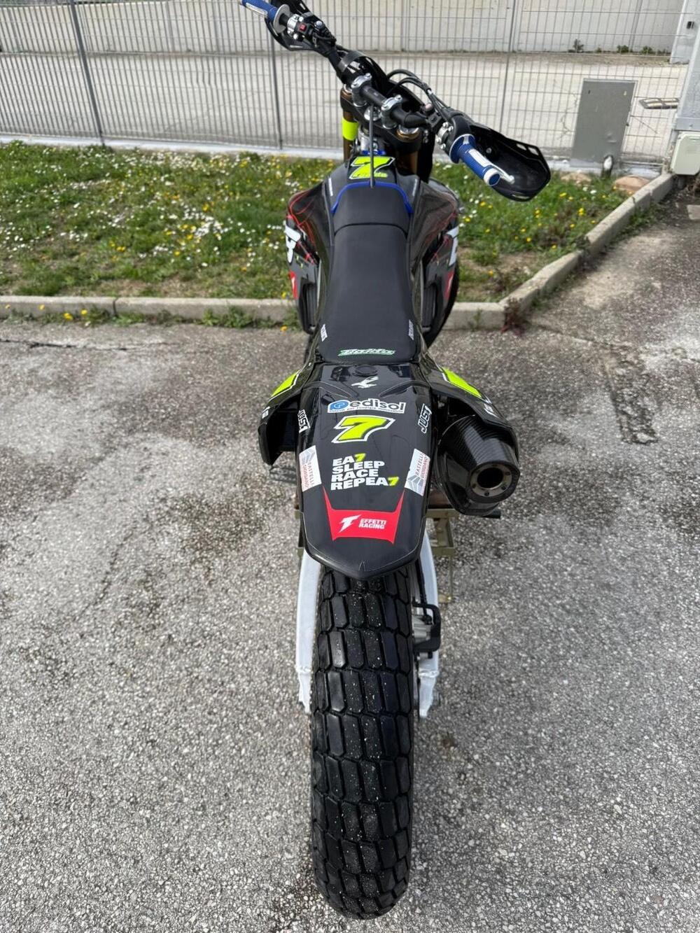 Yamaha YZ 450 F (2022) (2)