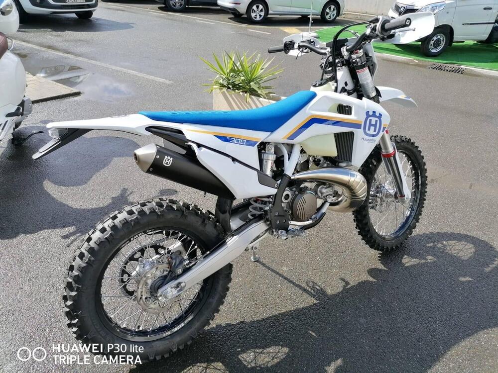 Husqvarna TE 300 Heritage (2023) (8)