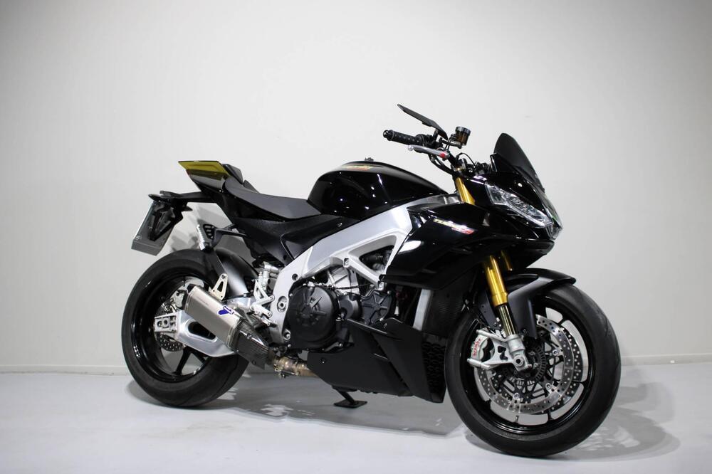 Aprilia Tuono V4 Factory (2021 - 24) (2)