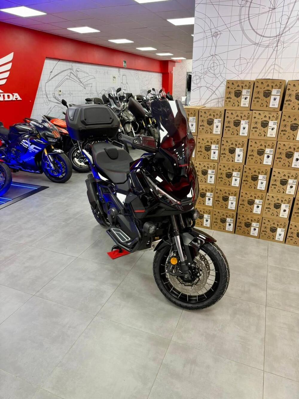 Honda X-ADV 750 Special Edition Adventure (2026) (2)