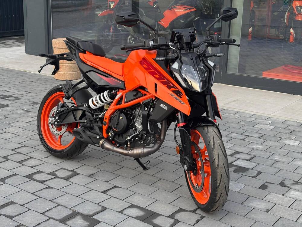 KTM 390 Duke (2024 - 25) (2)