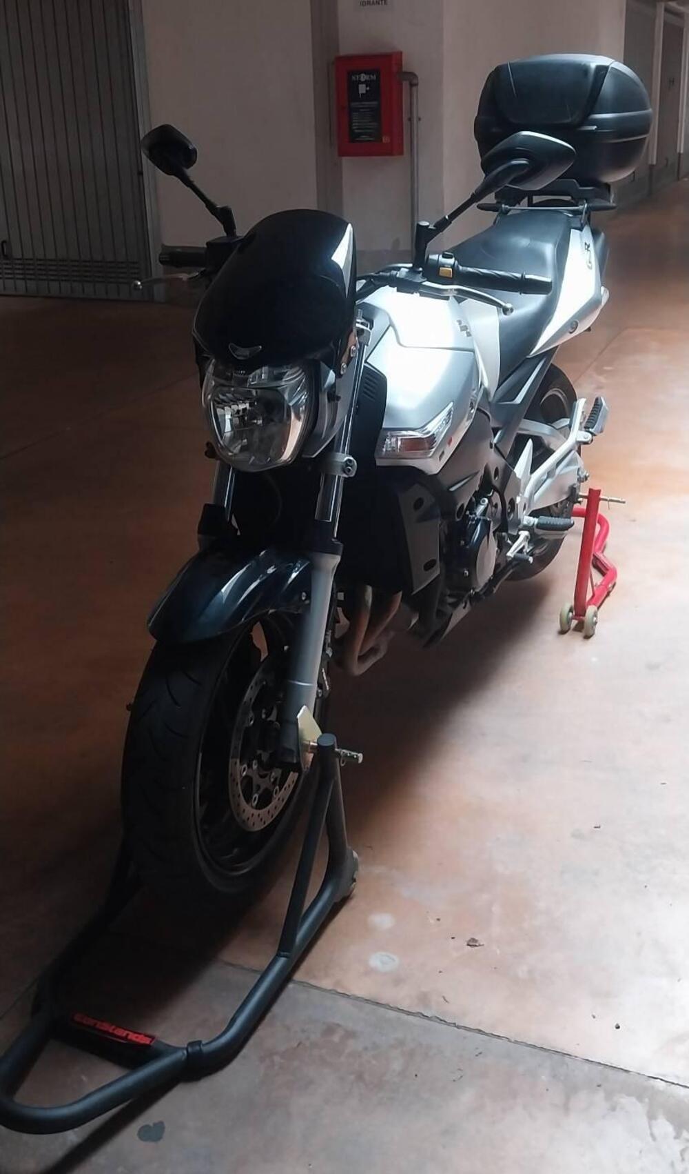 Suzuki GSR 600 (2006 - 11) (7)