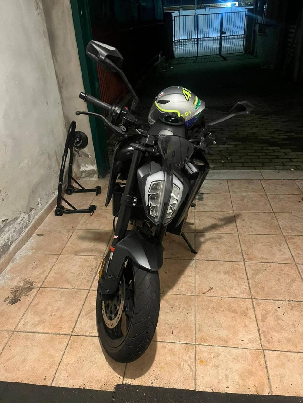 KTM 890 Duke (2021 - 23) (2)