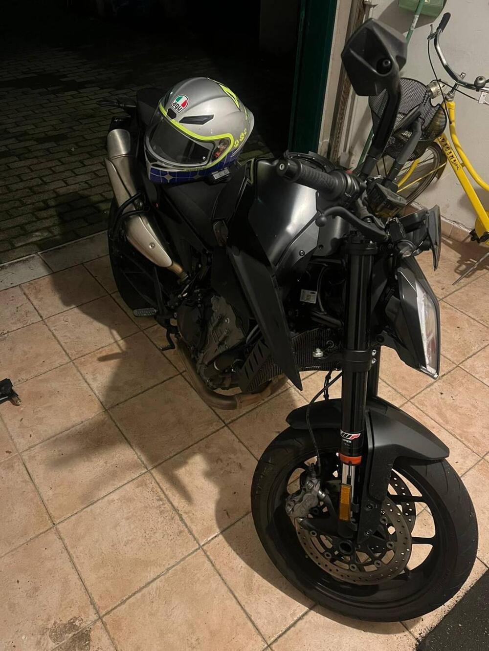 KTM 890 Duke (2021 - 23) (4)