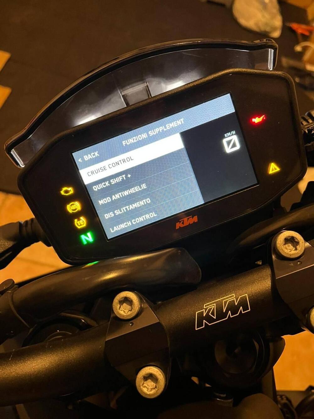 KTM 890 Duke (2021 - 23) (7)