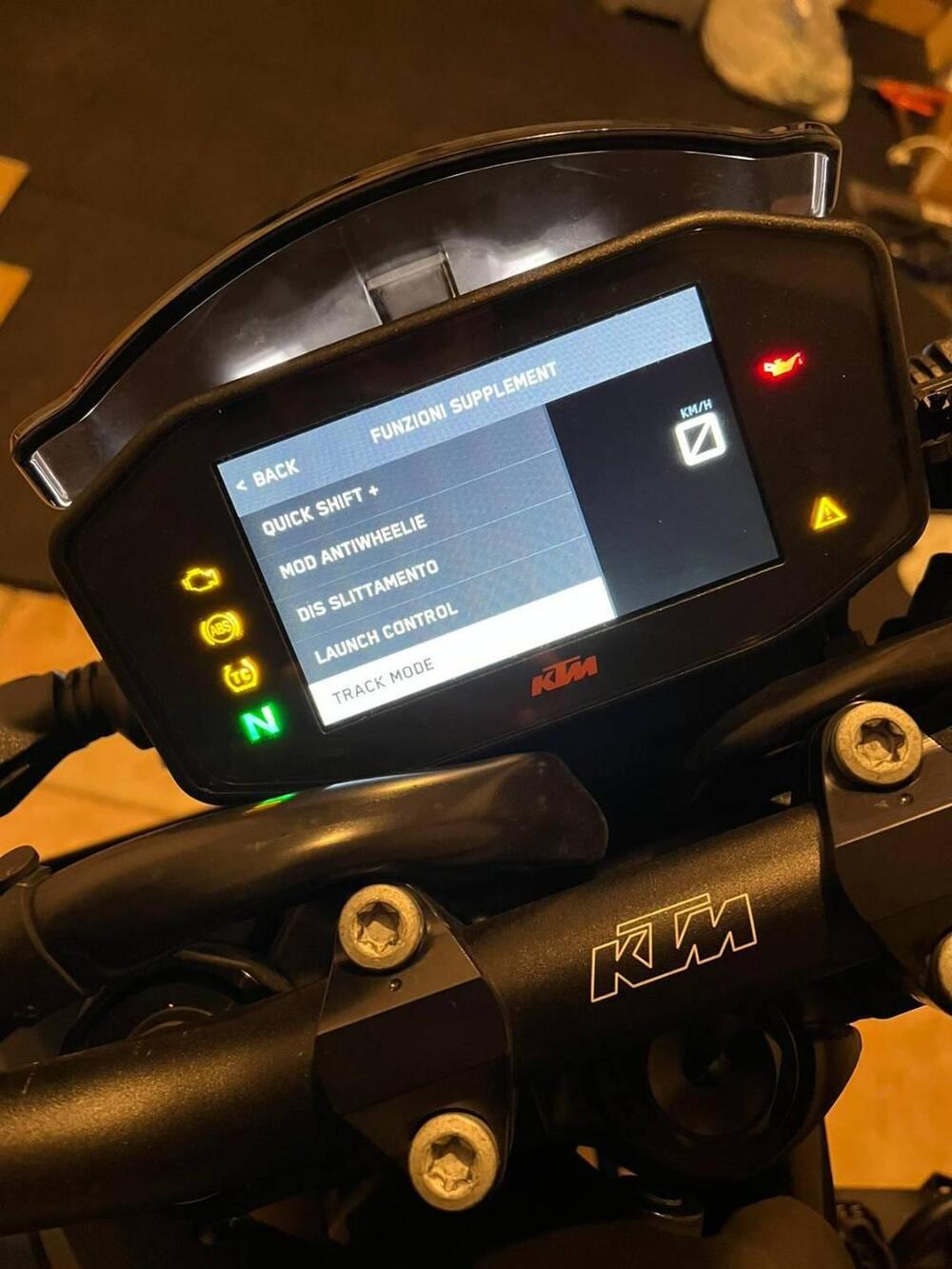 KTM 890 Duke (2021 - 23) (8)