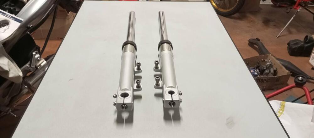 FORCELLE MOTO GUZZI LE MANS 1 E 3 (2)