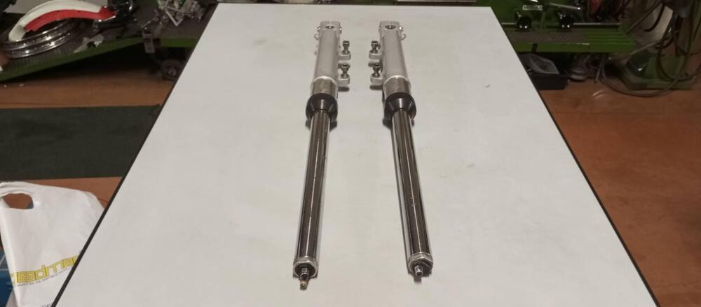 FORCELLE MOTO GUZZI LE MANS 1 E 3 (4)