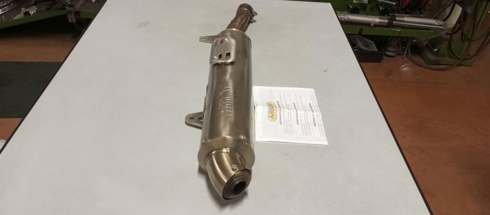 SILENZIATORE ARROW PER HONDA AFRICA TWIN 750 RD04 (4)