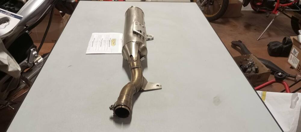 SILENZIATORE ARROW PER HONDA AFRICA TWIN 750 RD04 (5)