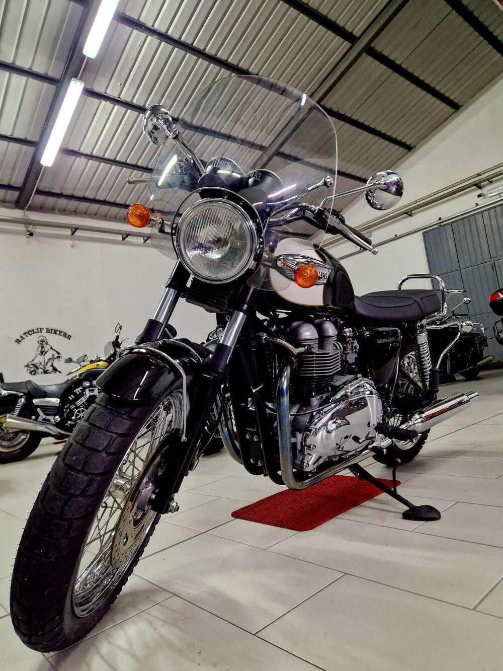 Triumph Bonneville T100 (2001 - 07) (3)