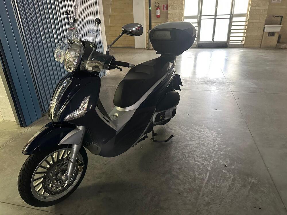 Piaggio Beverly 300 S i.e. (2015 - 16) (4)