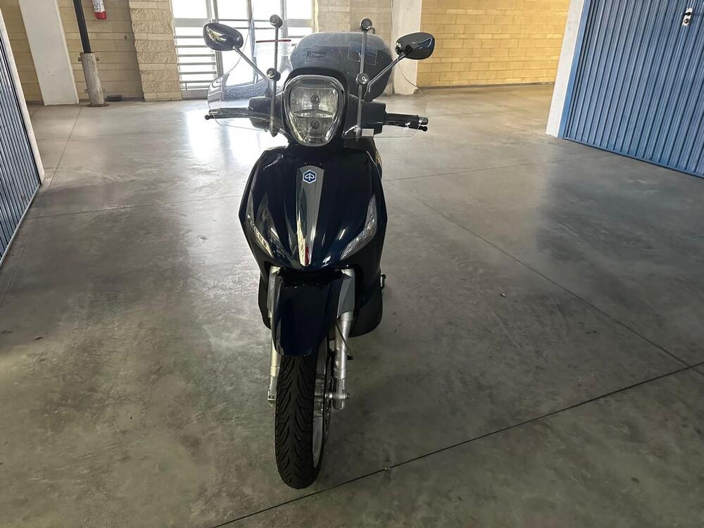 Piaggio Beverly 300 S i.e. (2015 - 16) (7)