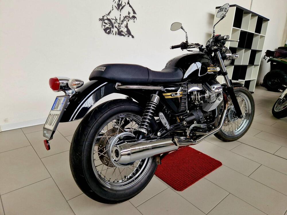 Moto Guzzi V7 Classic (2008 - 12) (7)