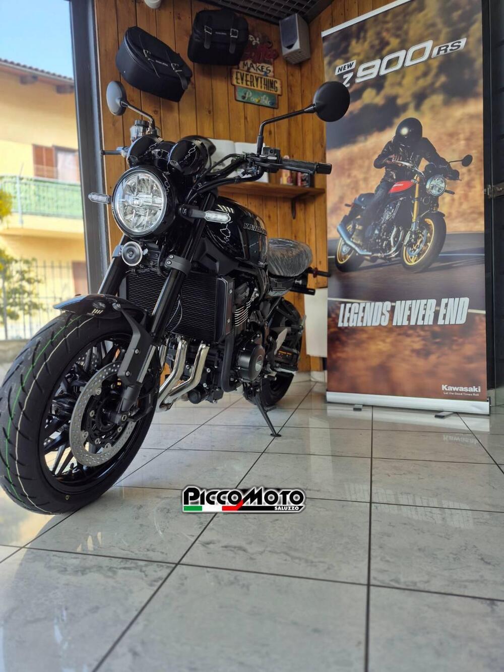 Kawasaki Z 900 RS Black Ball Edition (2026) (7)