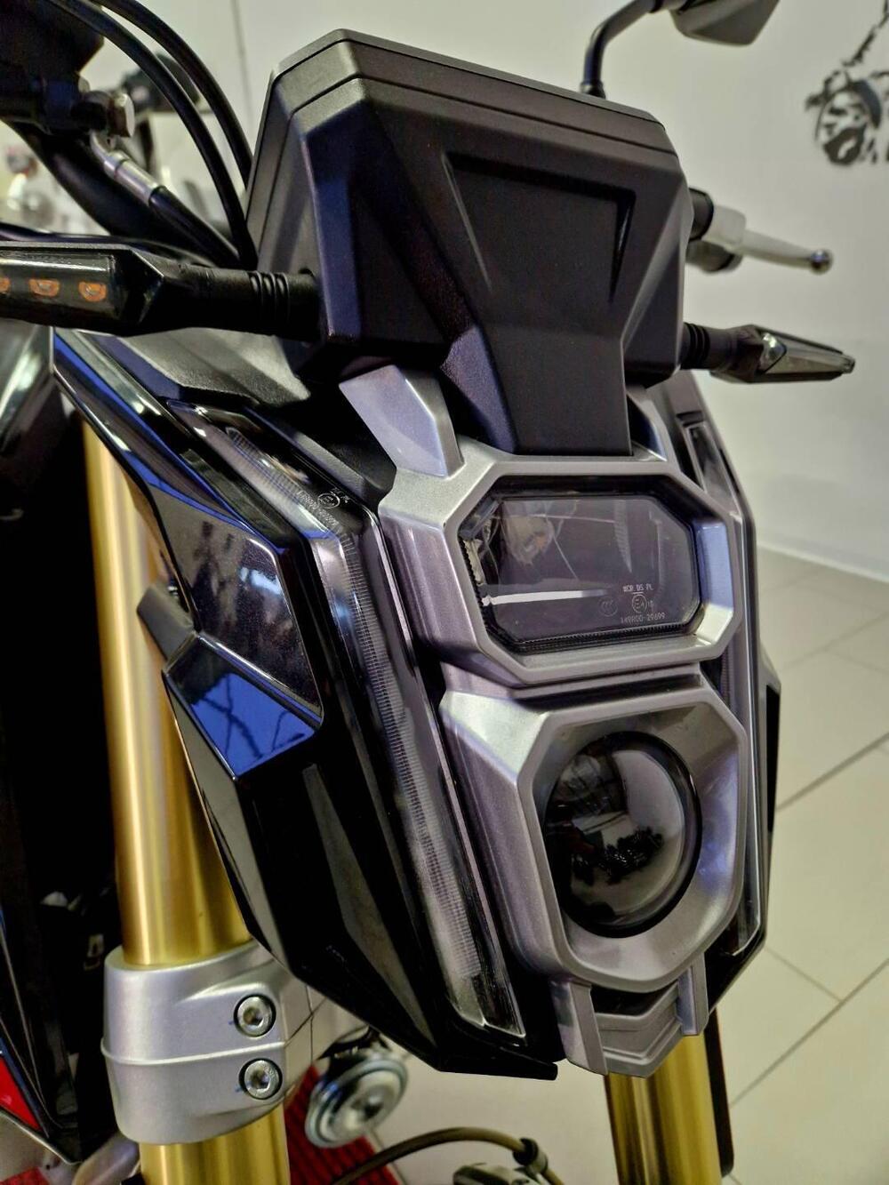 MBP M502N (2022 - 24) (17)