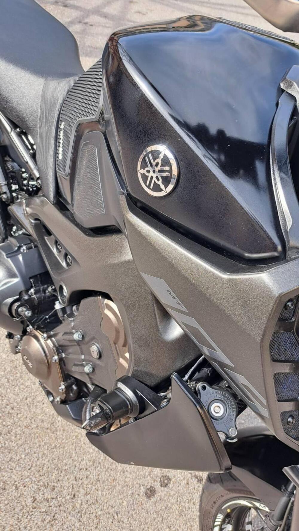 Yamaha MT-09 (2017 - 20) (8)