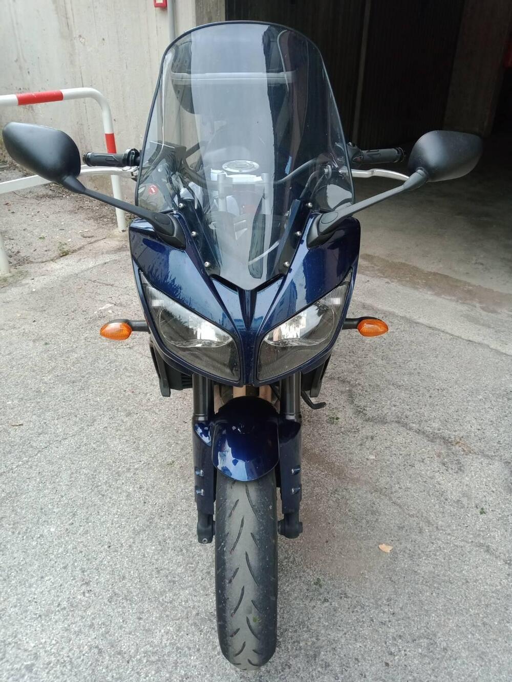 Yamaha FZ1 Fazer (2006 - 16) (2)